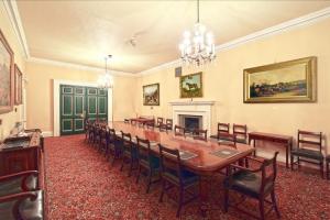 Back Committee Room
