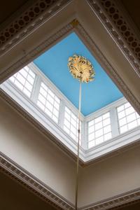 Salon Lantern Light